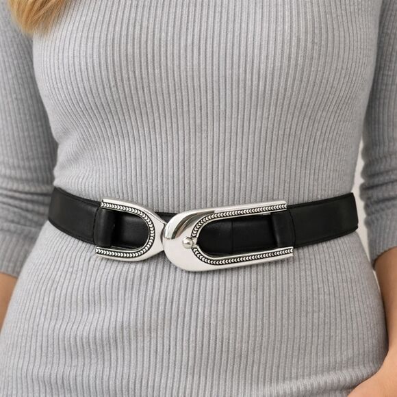 CHICO\'S Leather & Silver Hook Buckle Belt Womens M/L Black Adjustable Statement